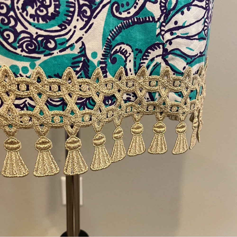 Lilly Pulitzer Eaton shift dress in the 'Montauk Seafoam' print with gold tassel - Picture 4 of 12